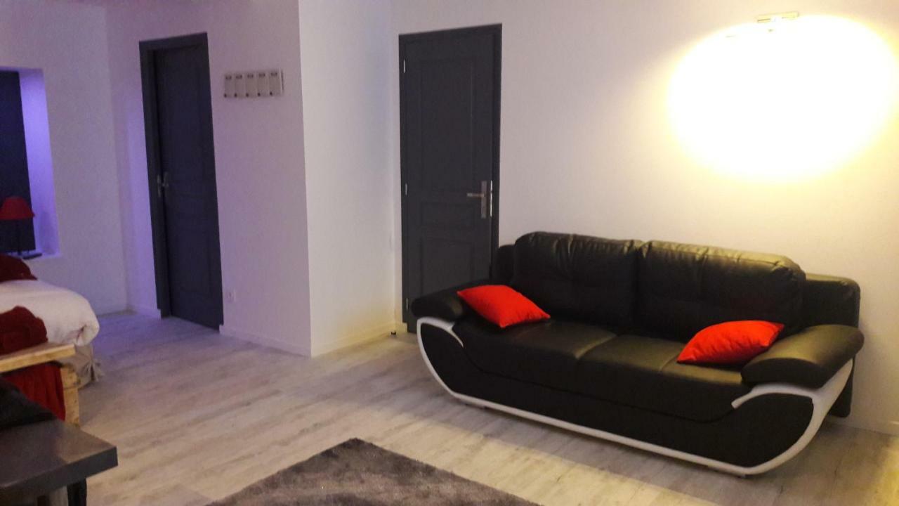 Au Fer A Cheval Hotel Gandelain Luaran gambar